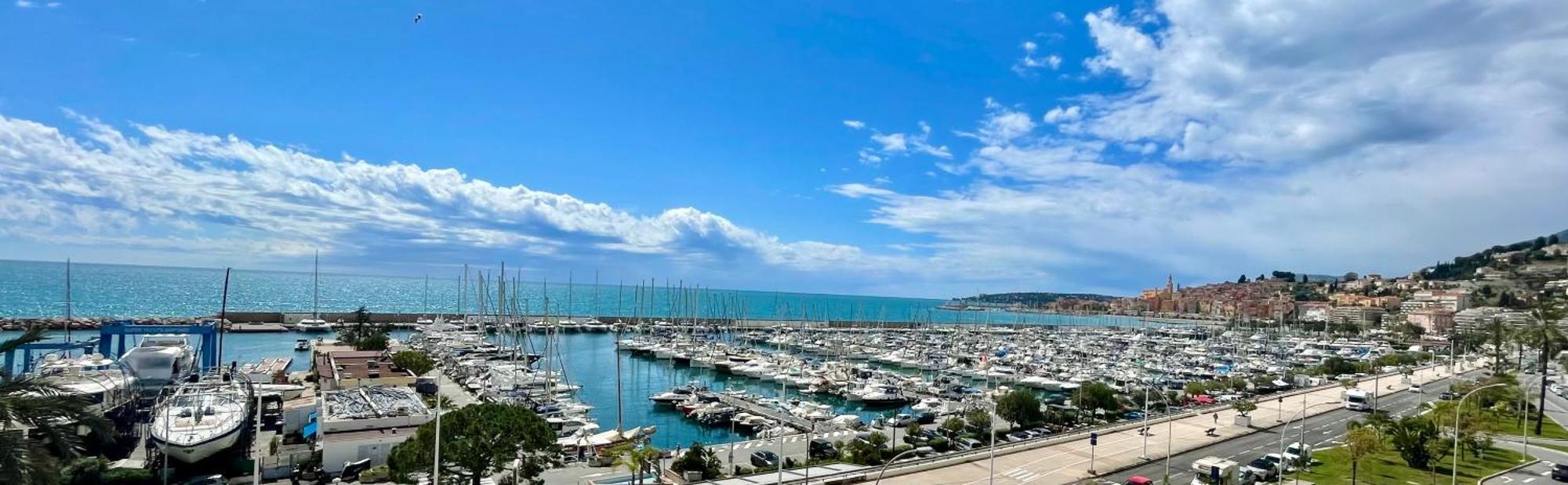 Superbe Appartement En Bord De Mer, Pres Du Centre Et Des Plages 芒通 外观 照片